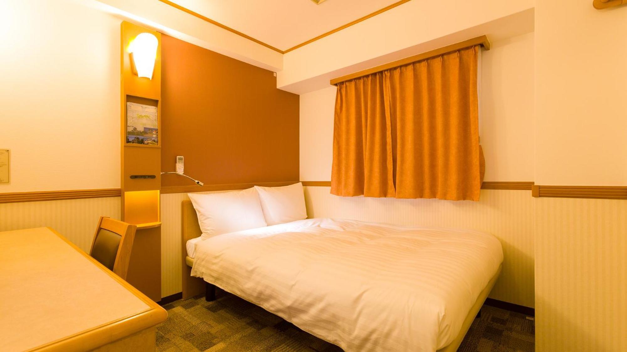 Toyoko Inn Yokohama Kannai Habitación foto